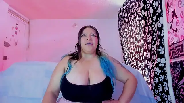 Snapshot of Fierymichef chatting on April 2026 07:04:02 PM Fierymichef online show from April 2026 07:04:02 PM