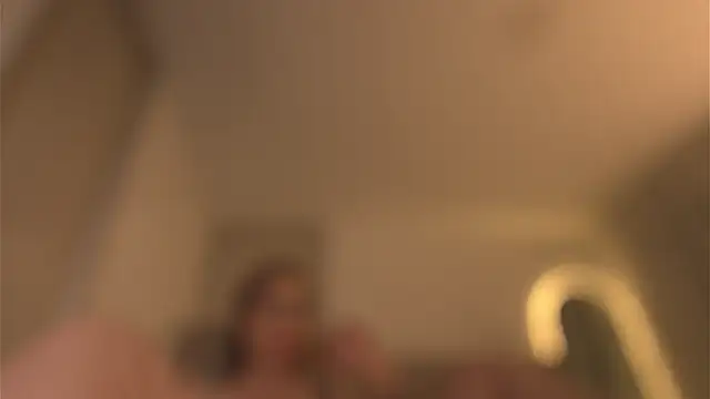 Foxxy222  online show from April 2026 04:46:01 AM