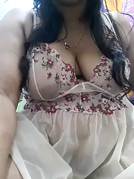 Snapshot of chubby_wife chatting on January 2025 04:11:02 PM chubby wife online show from January 2025 04:11:02 PM