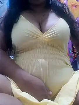 Snapshot of chubby_wife chatting on January 2025 07:06:01 PM chubby wife online show from January 2025 07:06:01 PM