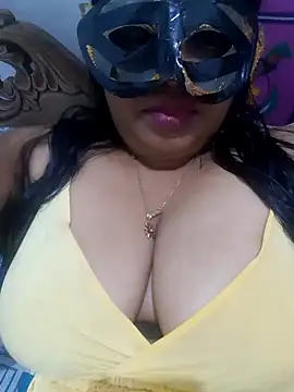 Snapshot of chubby_wife chatting on January 2025 05:28:01 PM chubby wife online show from January 2025 05:28:01 PM