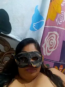 Snapshot of chubby_wife chatting on January 2025 04:17:01 PM chubby wife online show from January 2025 04:17:01 PM