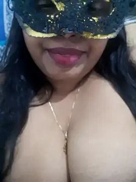 Snapshot of chubby_wife chatting on September 2025 05:01:02 PM chubby wife online show from September 2025 05:01:02 PM