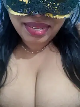 Snapshot of chubby_wife chatting on October 2025 03:46:02 AM chubby wife online show from October 2025 03:46:02 AM