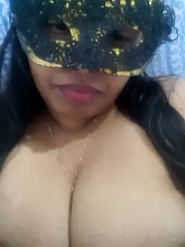 Snapshot of chubby_wife chatting on October 2025 04:21:01 AM chubby wife online show from October 2025 04:21:01 AM