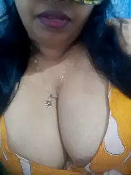 Snapshot of chubby_wife chatting on December 2025 10:09:02 AM chubby wife online show from December 2025 10:09:02 AM