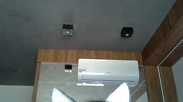 Snapshot of Skinny-Kitten chatting on October 2025 03:32:02 PM Skinny-Kitten online show from October 2025 03:32:02 PM