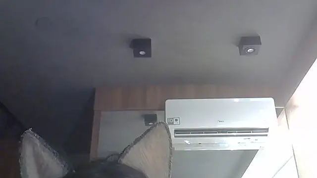 Snapshot of Skinny-Kitten chatting on November 2025 05:31:01 PM Skinny-Kitten online show from November 2025 05:31:01 PM