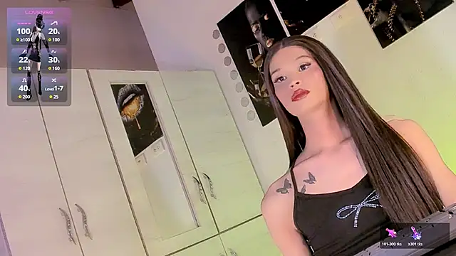 Snapshot of alexia_corleoni chatting on May 2026 07:18:01 PM alexia corleoni online show from May 2026 07:18:01 PM