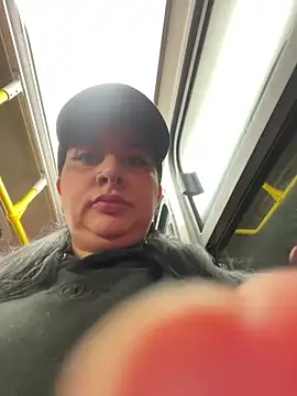 Snapshot of Abril_Luv chatting on March 2025 10:34:02 AM Abril Luv online show from March 2025 10:34:02 AM