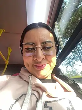 Snapshot of Abril_Luv chatting on March 2025 12:27:02 PM Abril Luv online show from March 2025 12:27:02 PM