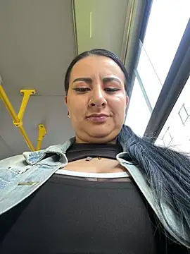 Snapshot of Abril_Luv chatting on March 2025 12:11:01 PM Abril Luv online show from March 2025 12:11:01 PM