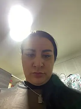 Snapshot of Abril_Luv chatting on March 2025 01:54:01 AM Abril Luv online show from March 2025 01:54:01 AM