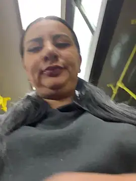 Snapshot of Abril_Luv chatting on March 2025 10:28:02 AM Abril Luv online show from March 2025 10:28:02 AM