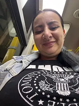 Snapshot of Abril_Luv chatting on September 2025 12:14:01 AM Abril Luv online show from September 2025 12:14:01 AM