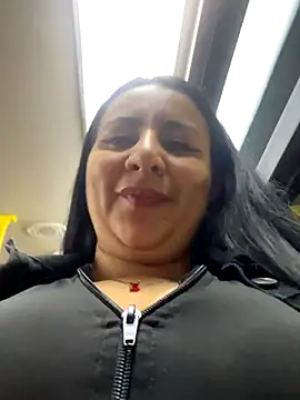 Snapshot of Abril_Luv chatting on October 2025 01:14:02 AM Abril Luv online show from October 2025 01:14:02 AM