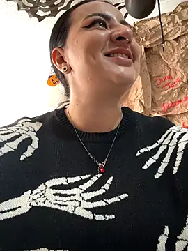 Snapshot of Abril_Luv chatting on October 2025 01:37:01 PM Abril Luv online show from October 2025 01:37:01 PM