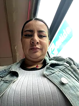 Snapshot of Abril_Luv chatting on October 2025 12:09:01 PM Abril Luv online show from October 2025 12:09:01 PM