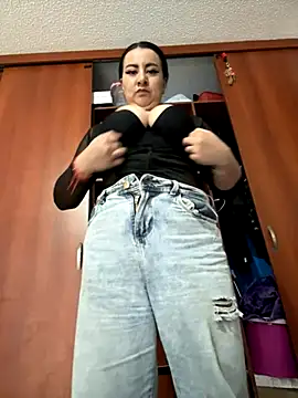 Snapshot of Abril_Luv chatting on October 2025 01:57:02 PM Abril Luv online show from October 2025 01:57:02 PM