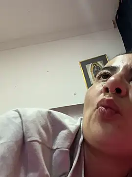 Snapshot of Abril_Luv chatting on November 2025 02:44:01 AM Abril Luv online show from November 2025 02:44:01 AM