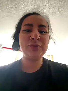 Snapshot of Abril_Luv chatting on November 2025 01:43:03 PM Abril Luv online show from November 2025 01:43:03 PM