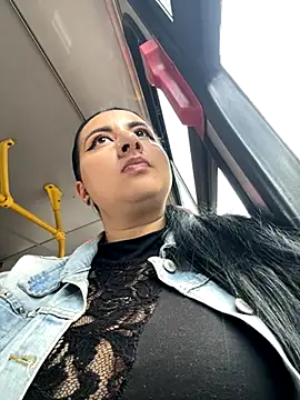 Snapshot of Abril_Luv chatting on November 2025 12:15:02 PM Abril Luv online show from November 2025 12:15:02 PM