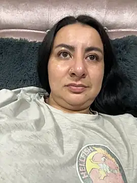 Snapshot of Abril_Luv chatting on November 2025 01:27:01 AM Abril Luv online show from November 2025 01:27:01 AM