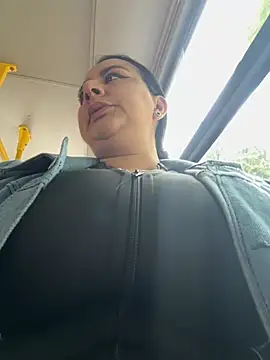 Snapshot of Abril_Luv chatting on November 2025 03:14:02 PM Abril Luv online show from November 2025 03:14:02 PM