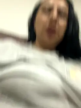 Snapshot of Abril_Luv chatting on December 2025 02:43:02 AM Abril Luv online show from December 2025 02:43:02 AM