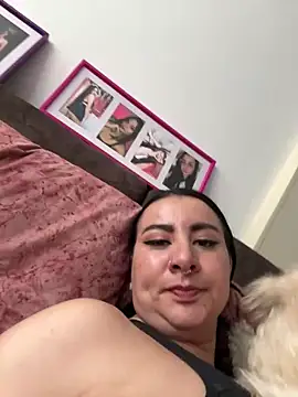 Abril Luv online show from March 2026 01:27:01 PM