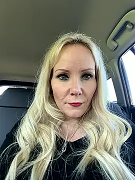 Snapshot of Sexual_Lovable_Doll chatting on April 2026 09:27:01 PM Sexual Lovable Doll online show from April 2026 09:27:01 PM