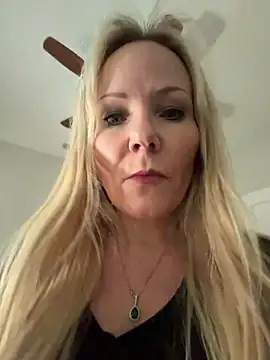 Snapshot of Sexual_Lovable_Doll chatting on June 2026 05:01:02 PM Sexual Lovable Doll online show from June 2026 05:01:02 PM