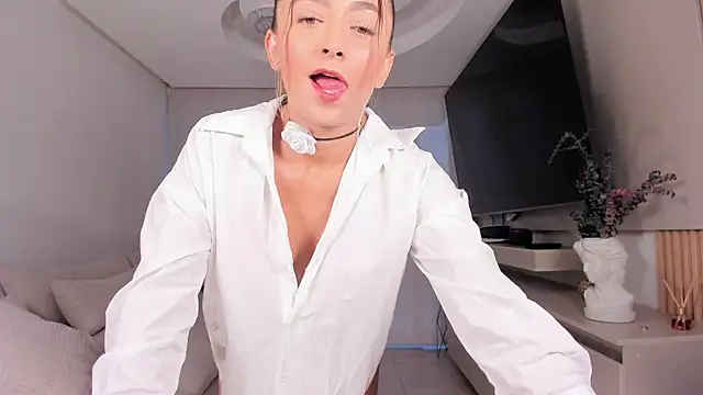 Snapshot of wandathompson_ chatting on January 2025 11:19:02 AM wandathompson online show from January 2025 11:19:02 AM