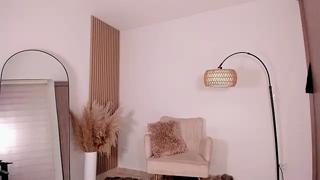 Snapshot of wandathompson_ chatting on March 2025 02:18:02 PM wandathompson online show from March 2025 02:18:02 PM