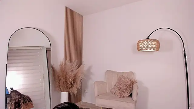 Snapshot of wandathompson_ chatting on March 2025 05:17:02 PM wandathompson online show from March 2025 05:17:02 PM