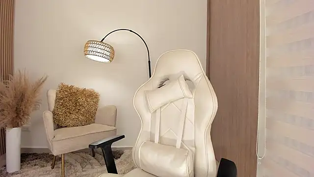 Snapshot of wandathompson_ chatting on September 2025 11:04:01 AM wandathompson online show from September 2025 11:04:01 AM