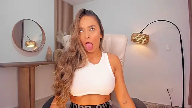 Snapshot of wandathompson_ chatting on March 2026 10:04:01 AM wandathompson online show from March 2026 10:04:01 AM