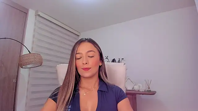 Snapshot of wandathompson_ chatting on April 2026 10:09:01 AM wandathompson online show from April 2026 10:09:01 AM