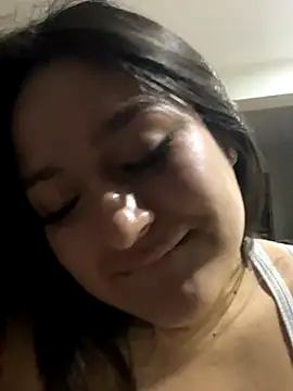 LuceroRm online show from December 2025 04:20:02 AM