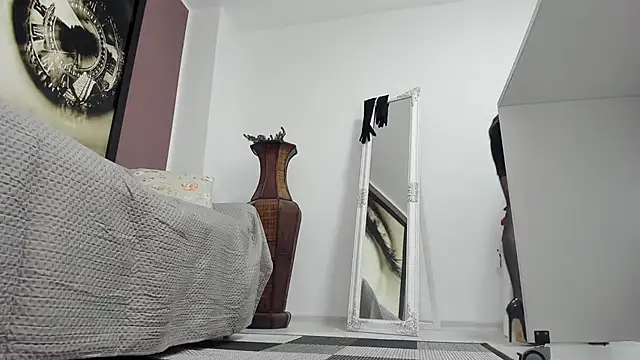 Snapshot of Kate007Bloom chatting on January 2025 05:04:02 AM Kate007Bloom online show from January 2025 05:04:02 AM