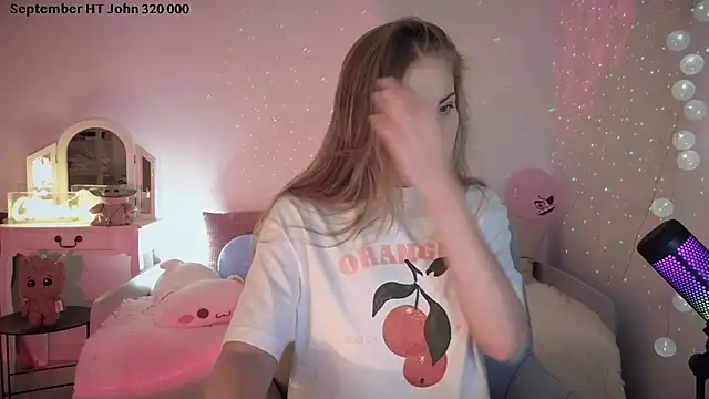 Snapshot of ImKeira chatting on September 2025 06:40:01 PM ImKeira online show from September 2025 06:40:01 PM