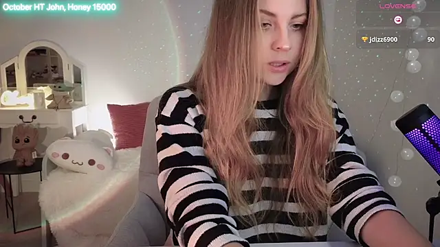 Snapshot of ImKeira chatting on October 2025 07:13:01 PM ImKeira online show from October 2025 07:13:01 PM