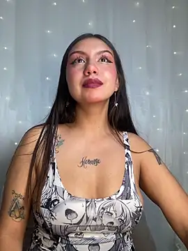 Cinnamon Meow online show from November 2025 09:41:02 PM