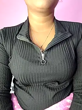 Snapshot of ANGE-MOU chatting on January 2025 10:06:02 AM ANGE-MOU online show from January 2025 10:06:02 AM