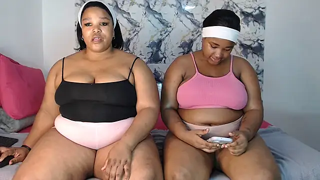 SexyAmeena2002 online show from April 2026 07:58:01 PM