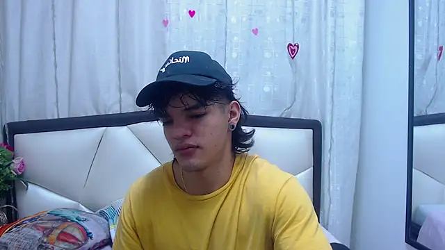 AlbertBernal69 online show from March 2025 02:43:02 AM