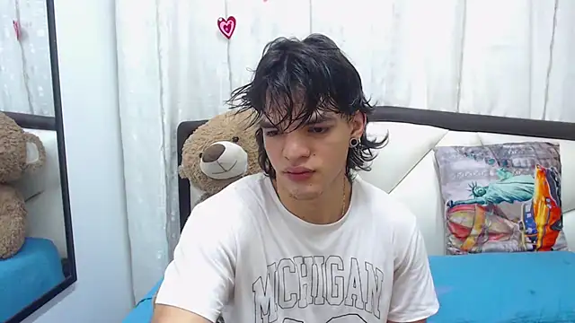 AlbertBernal69 online show from March 2025 03:26:01 AM