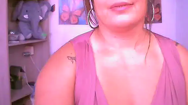 Snapshot of ChiaraFioree chatting on May 2026 06:59:01 PM ChiaraFioree online show from May 2026 06:59:01 PM