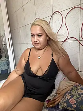 MinaBoss online show from February 2025 02:43:02 PM