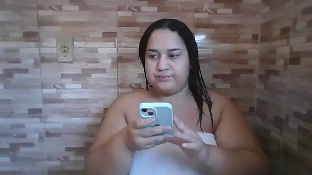 Snapshot of MinaBoss chatting on March 2026 06:40:02 PM MinaBoss online show from March 2026 06:40:02 PM